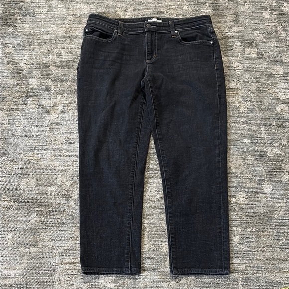 Eileen Fisher - size 8 - Classic Black Women's Jeans - cropped - Picture 1 of 7
